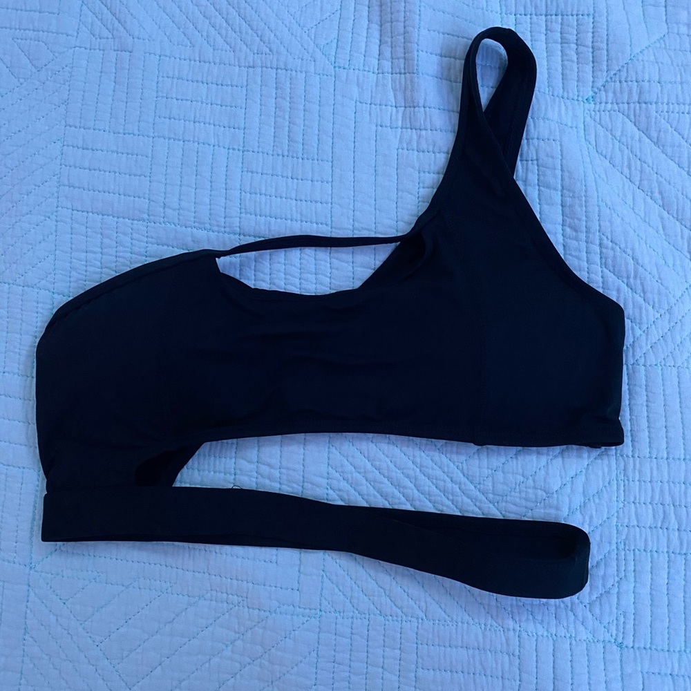 FashionNova Black one shoulder bikini top